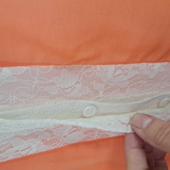 Romeo & Juliet Coutour Blouse Orange with Ivory Lace Details Size Medium - Picture 7 of 12
